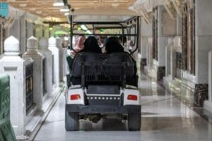 Tersedia 40 Mobil Listrik & Jalur Khusus untuk Lansia dan Penyandang Disabilitas Masjidil Haram